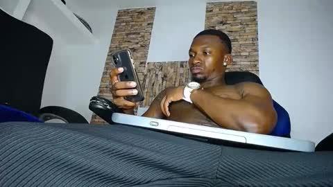 Snapshot of zousxxx chatting on 9, 4, 2026 zousxxx online show from 9, 4, 2026