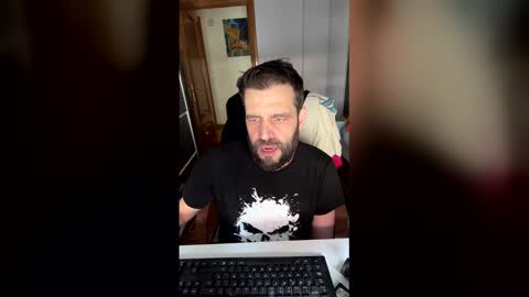 zurdineno online show from 11, 5, 2026