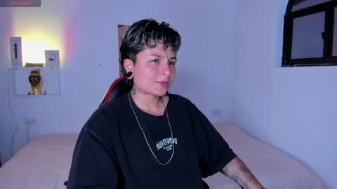 Zury Ramirez online show from 8, 6, 2026