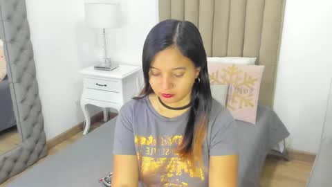 Im Zusan My schedule is from 1030pm to 430 am colombian time online show from 13, 4, 2026