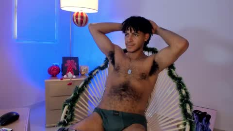 zyan_moreno online show from 3, 12, 2025