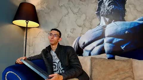 Zyro Nigth online show from 15, 12, 2025