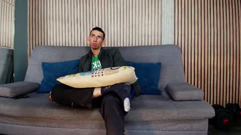 Zyro Nigth online show from 22, 12, 2025