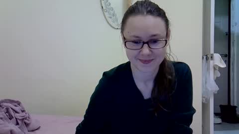 Zyuhre online show from 3, 3, 2025