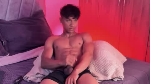 Snapshot of zyzz_1812 chatting on 1, 10, 2025 zyzz_1812 online show from 1, 10, 2025