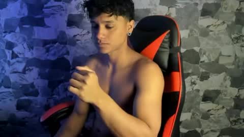 Snapshot of zyzz_1812 chatting on 24, 4, 2026 zyzz_1812 online show from 24, 4, 2026