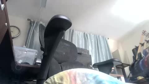 Snapshot of zzzzzbuzz chatting on 6, 4, 2026 zzzzzbuzz online show from 6, 4, 2026