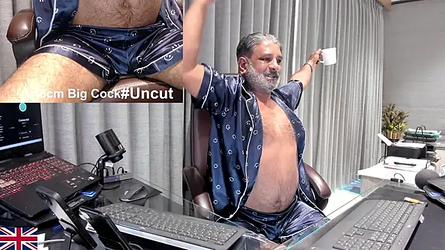 OnlineBossUK online show from 2, 4, 2026