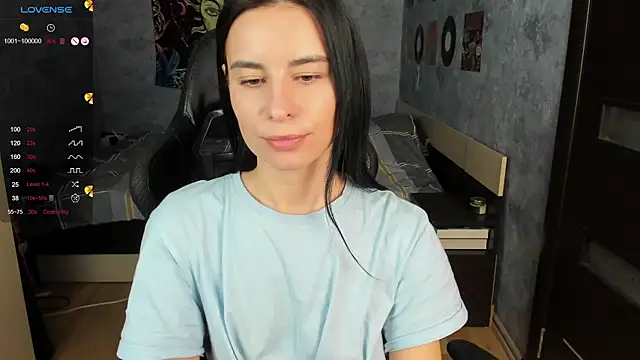 Horny Nikki  online show from 13, 12, 2024