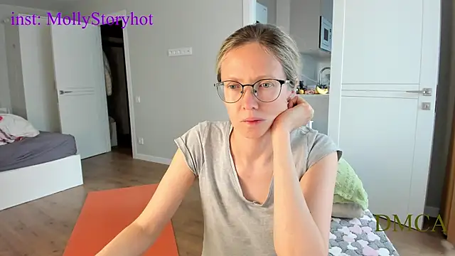 Snapshot of angelmommu chatting on 30, 4, 2026 angelmommu online show from 30, 4, 2026