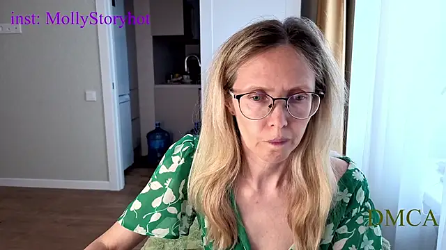 Snapshot of angelmommu chatting on 25, 5, 2026 angelmommu online show from 25, 5, 2026