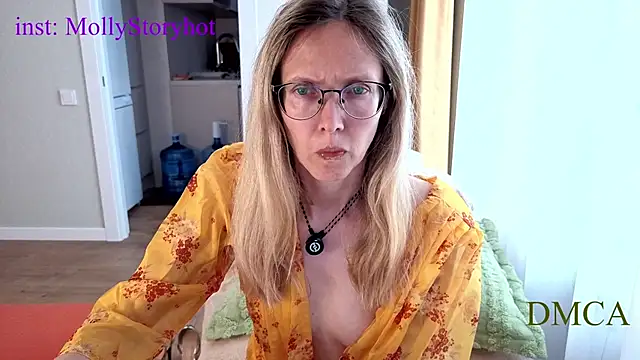 Snapshot of angelmommu chatting on 26, 5, 2026 angelmommu online show from 26, 5, 2026