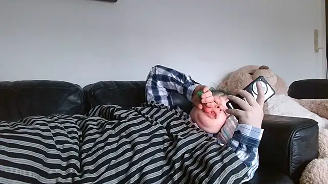 StarZ15 online show from 10, 2, 2025