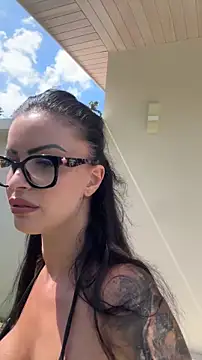 Snapshot of Helena_Karel chatting on 5, 7, 2026 Helena Karel online show from 5, 7, 2026