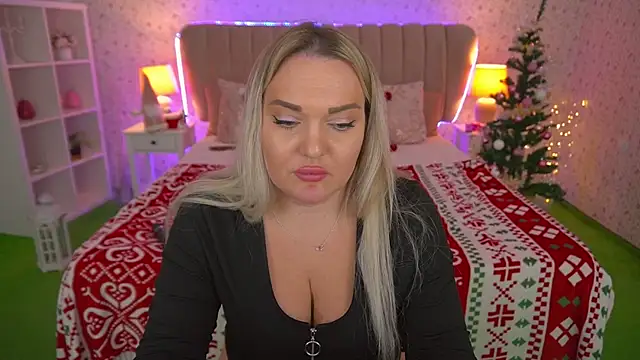 MissyMartinez online show from 24, 12, 2024