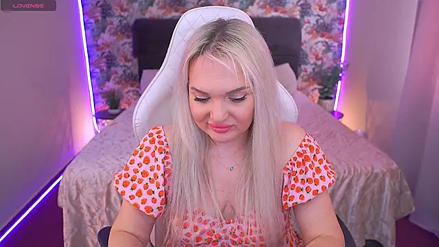 MissyMartinez online show from 8, 4, 2026