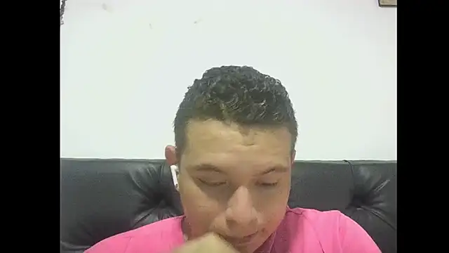 Snapshot of mons41 chatting on 26, 5, 2026 mons41 online show from 26, 5, 2026
