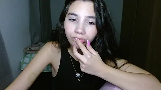 mia  lopez  online show from 3, 10, 2025