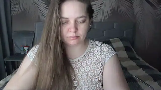 uliastar online show from 28, 1, 2025