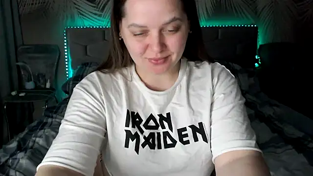 uliastar online show from 25, 3, 2026