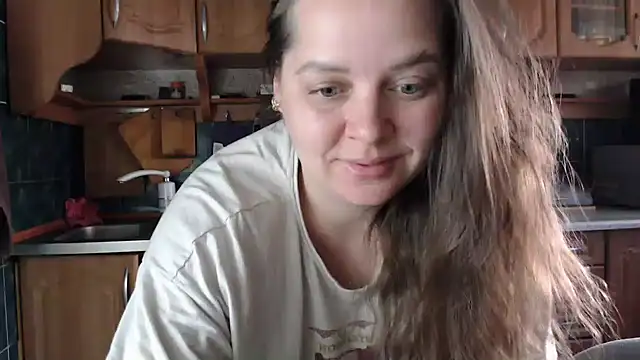 uliastar online show from 25, 4, 2026