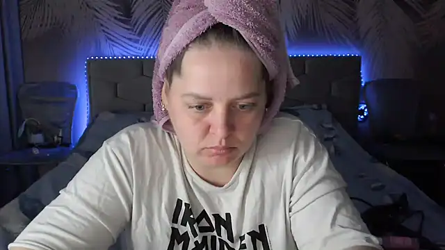 Snapshot of uliastar chatting on 18, 5, 2026 uliastar online show from 18, 5, 2026