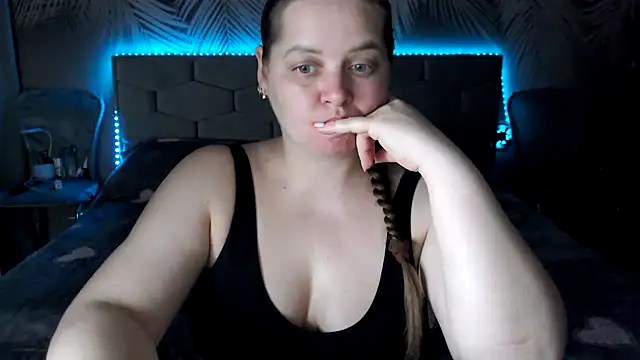 Snapshot of uliastar chatting on 27, 5, 2026 uliastar online show from 27, 5, 2026
