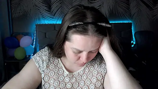 Snapshot of uliastar chatting on 5, 6, 2026 uliastar online show from 5, 6, 2026