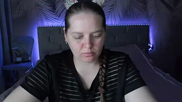 Snapshot of uliastar chatting on 22, 6, 2026 uliastar online show from 22, 6, 2026
