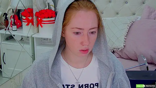 TinaBrook online show from 26, 9, 2025