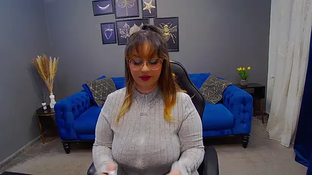 Katewalker  online show from 20, 1, 2025