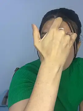 Snapshot of martina_contreras chatting on 28, 12, 2024 martina contreras online show from 28, 12, 2024