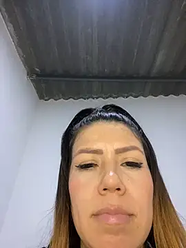 Snapshot of martina_contreras chatting on 2, 1, 2025 martina contreras online show from 2, 1, 2025