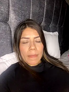 Snapshot of martina_contreras chatting on 1, 11, 2025 martina contreras online show from 1, 11, 2025