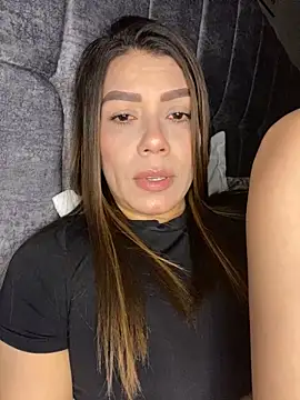 Snapshot of martina_contreras chatting on 12, 11, 2025 martina contreras online show from 12, 11, 2025