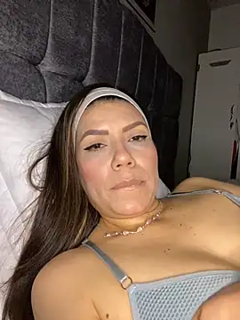 Snapshot of martina_contreras chatting on 11, 2, 2026 martina contreras online show from 11, 2, 2026