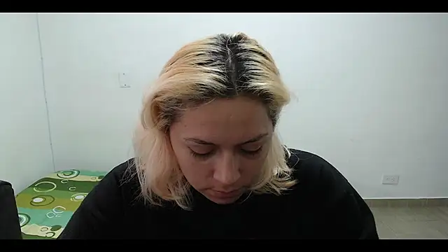 MommyMiaWs online show from 5, 2, 2025