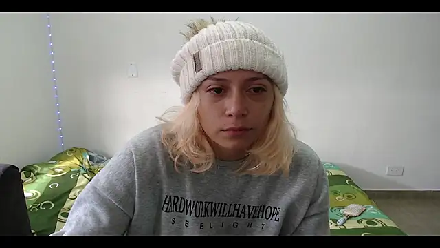 MommyMiaWs online show from 22, 2, 2025