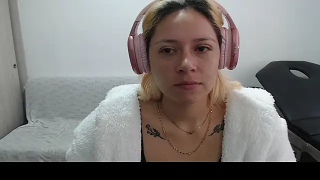 MommyMiaWs online show from 9, 3, 2025