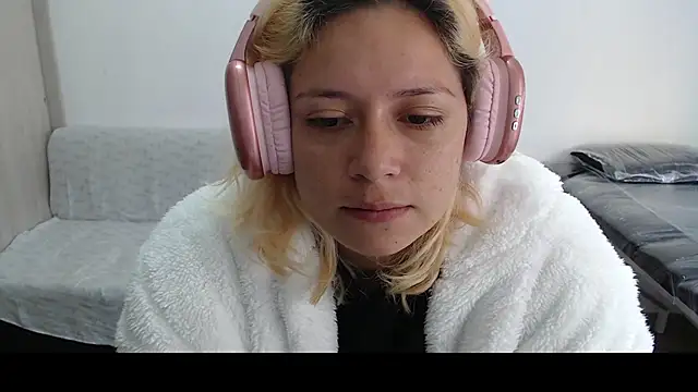 MommyMiaWs online show from 11, 3, 2025