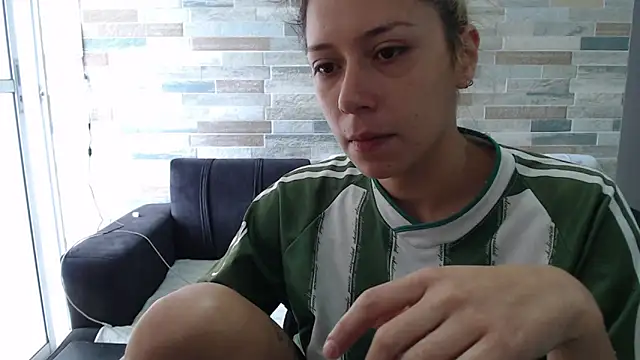 MommyMiaWs online show from 1, 10, 2025