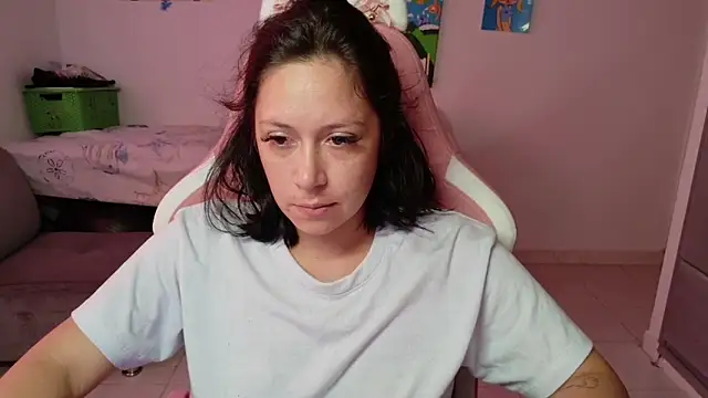 Snapshot of MommyMiaWs chatting on 14, 7, 2026 MommyMiaWs online show from 14, 7, 2026