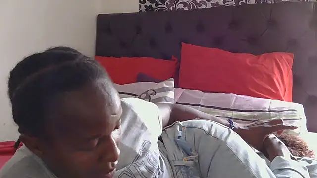 sluttylaura21 online show from 5, 11, 2025