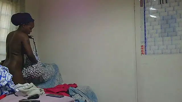 Snapshot of sluttylaura21 chatting on 4, 4, 2026 sluttylaura21 online show from 4, 4, 2026