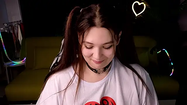 Snapshot of DjennaPalme chatting on 25, 1, 2025 DjennaPalme online show from 25, 1, 2025