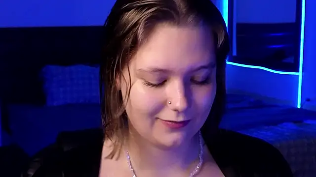 Snapshot of DjennaPalme chatting on 5, 8, 2026 DjennaPalme online show from 5, 8, 2026