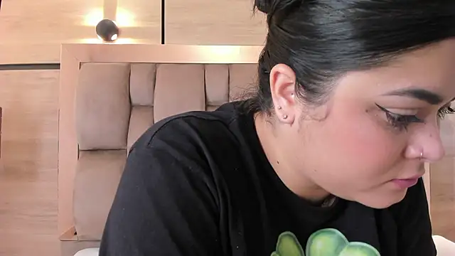 Snapshot of im_mou_ chatting on 17, 3, 2026 im mou online show from 17, 3, 2026