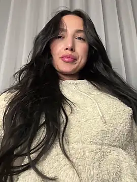 EvaMoet online show from 9, 12, 2024