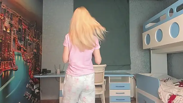 Masha 2002 online show from 14, 4, 2026