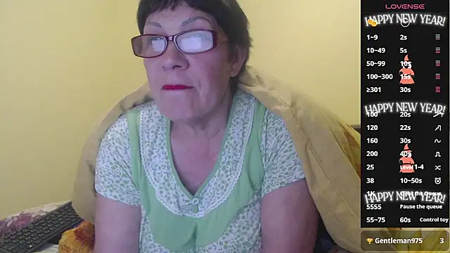 Snapshot of Sandra_Carina chatting on 17, 4, 2026 Sandra Carina online show from 17, 4, 2026
